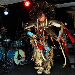 „Indios Bravos” – koncert w klubowych podziemiach….